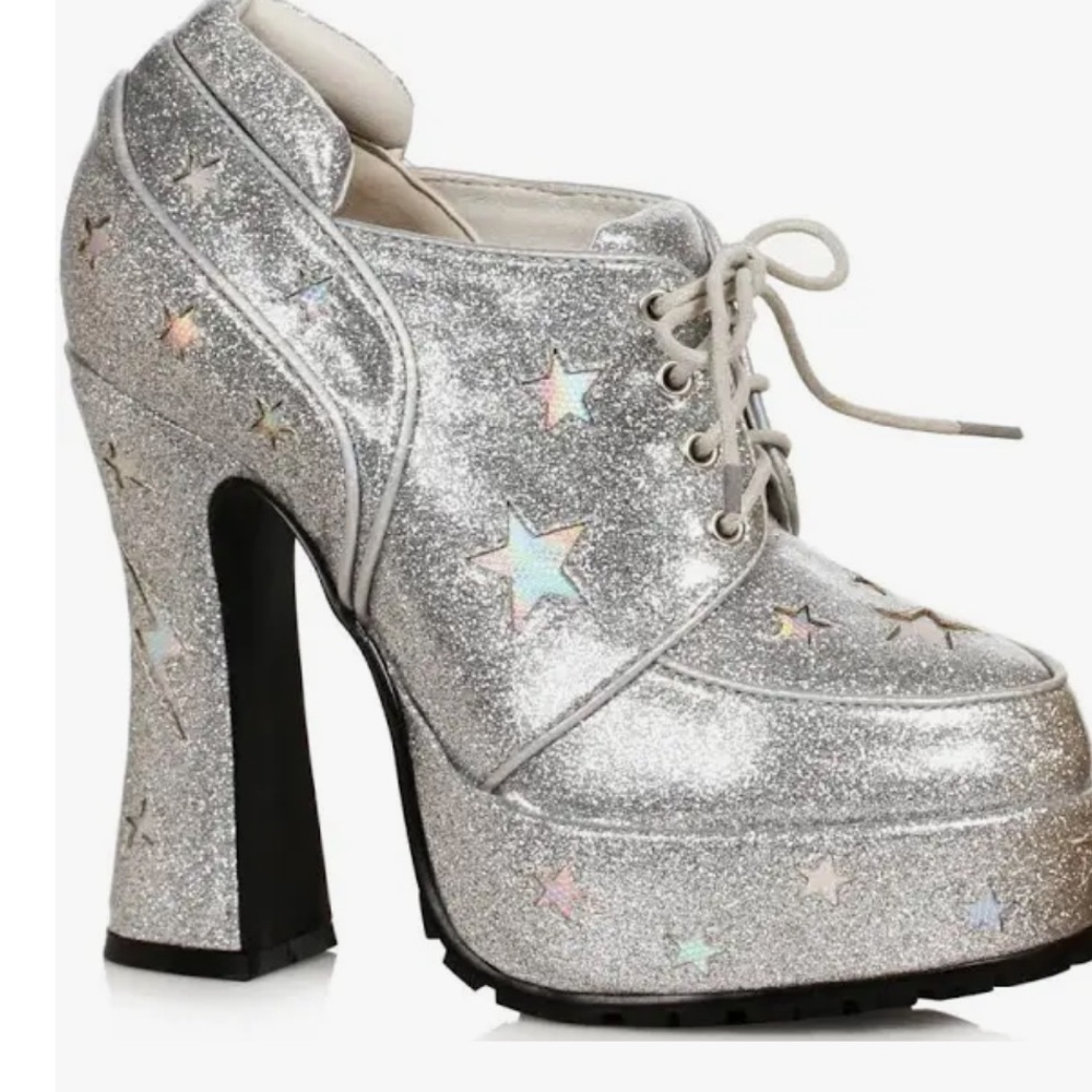Women’s Ellie size 11 silver star platform shoes, SGlitter PlHeels no box